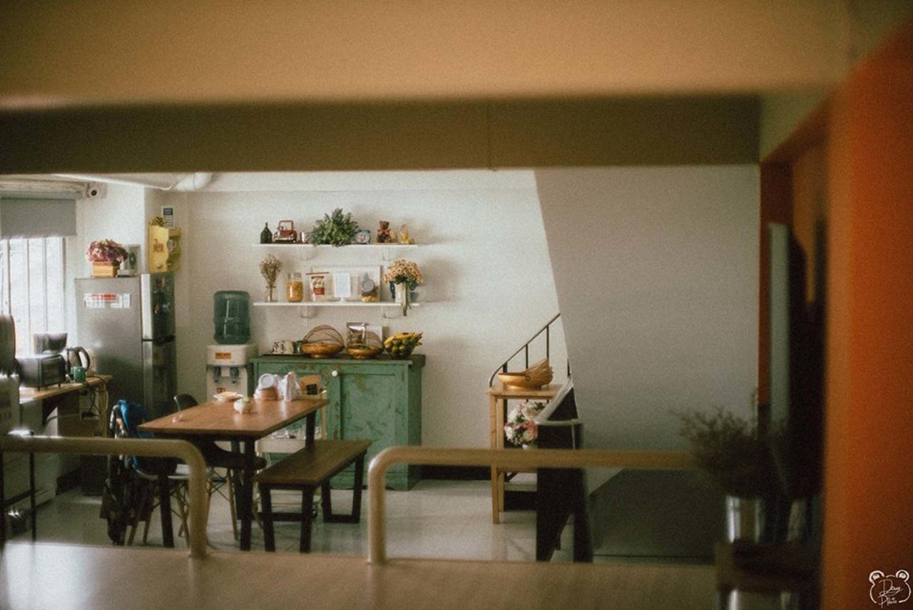 チエンマイ Why Not Houseホステル エクステリア 写真